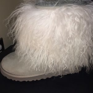 ✨REDUCED✨Authentic Ladies UGG Sheepskin boot sz7